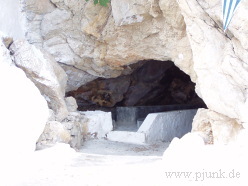 Santorini - Höhle Zoodochos Pigis